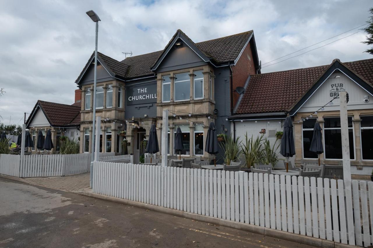 The Churchill By Greene King Inns Royal Wootton Bassett Zewnętrze zdjęcie