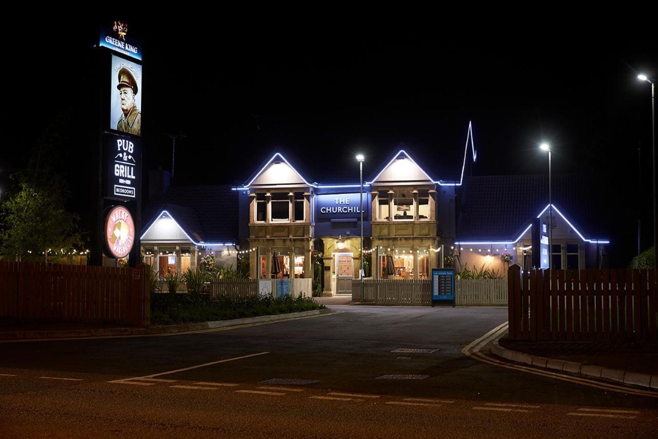 The Churchill By Greene King Inns Royal Wootton Bassett Zewnętrze zdjęcie